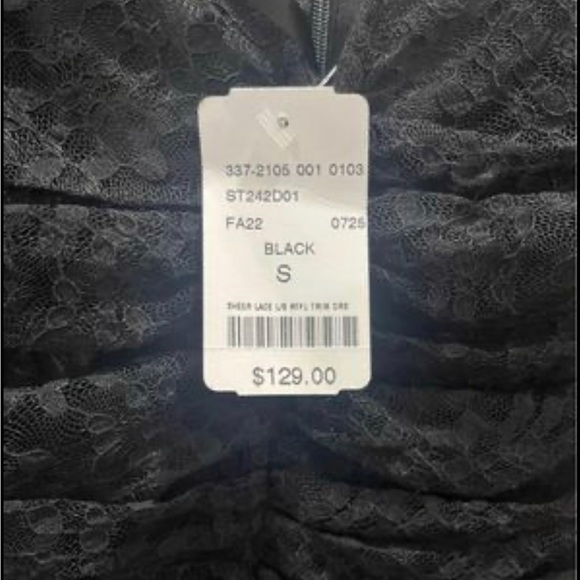 Beautiful dress - Picture 6 of 9